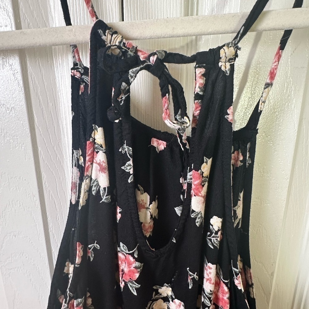 Hollister Jumpsuit Womens XS Romper Jumper Shorts Floral Halter Neck Black - Picture 6 of 10